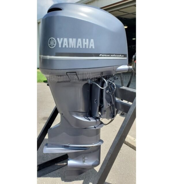 Yamaha 225 Outboard 4-Stroke Boat